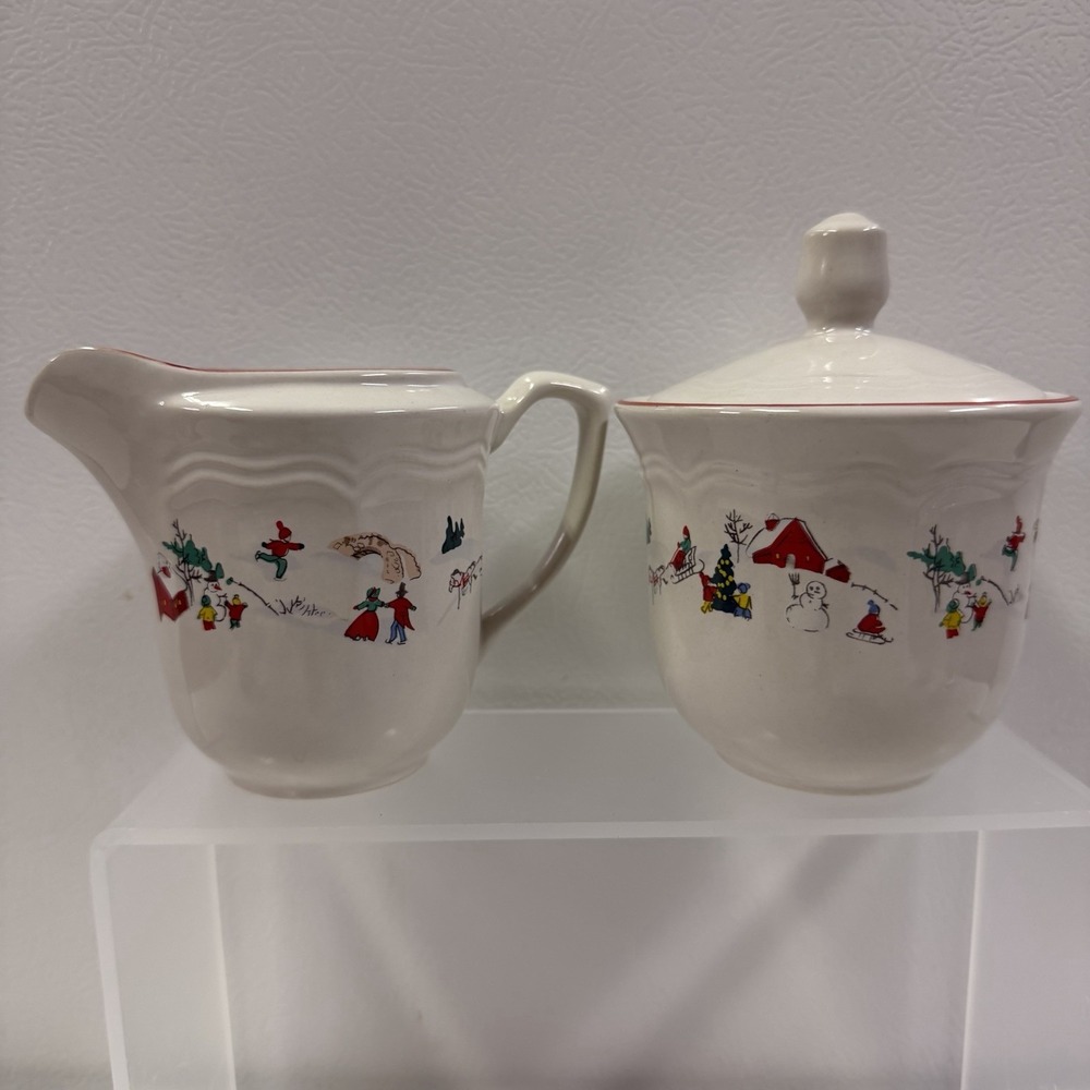 Farberware White Christmas #391 Cream & Sugar (w/ lid) Set Vintage 1995 Holidays
